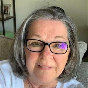 Meet your Posher, Debbie